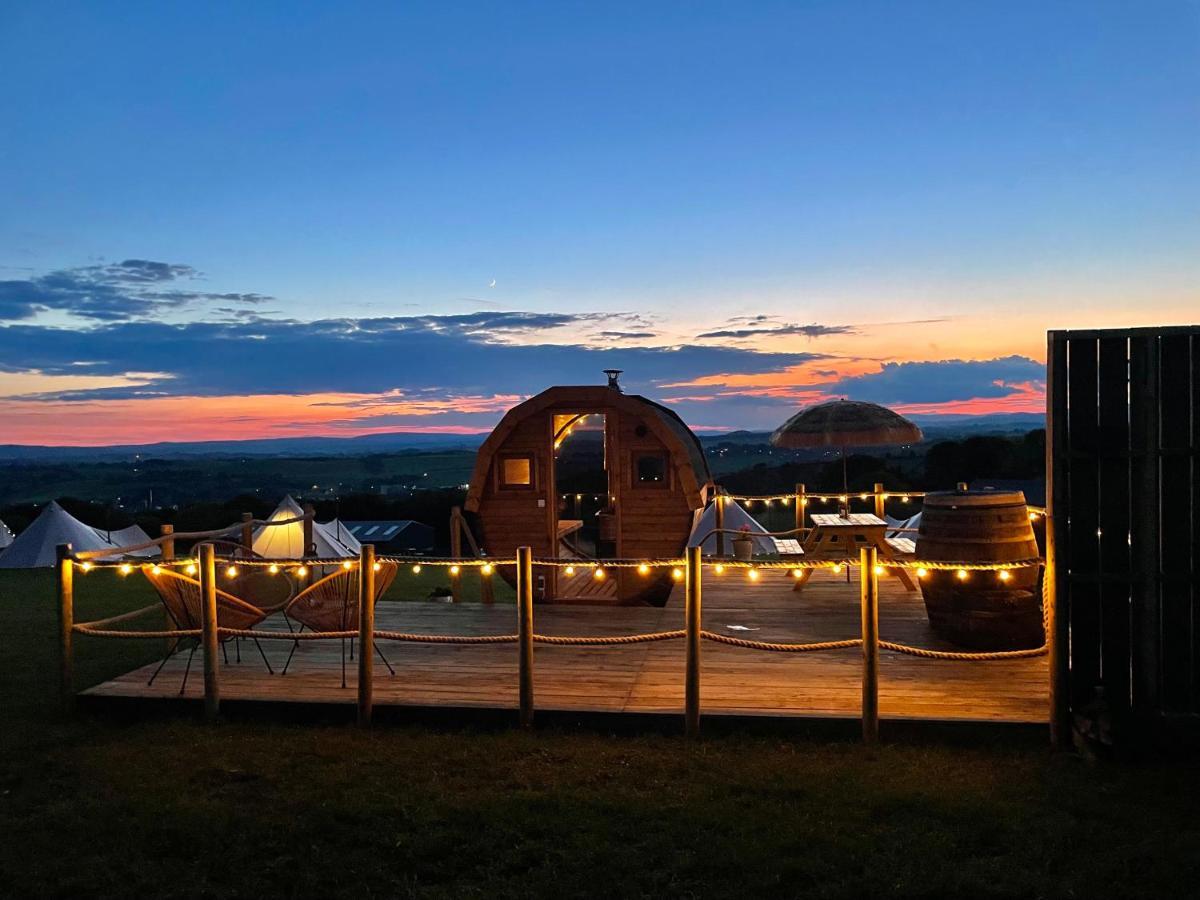 Deerstone Glamping-Pinhaw Beacon Dome Hot Tub Ξενοδοχείο Earby Εξωτερικό φωτογραφία