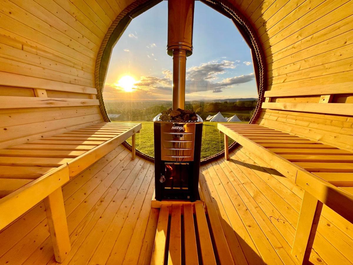 Deerstone Glamping-Pinhaw Beacon Dome Hot Tub Ξενοδοχείο Earby Εξωτερικό φωτογραφία