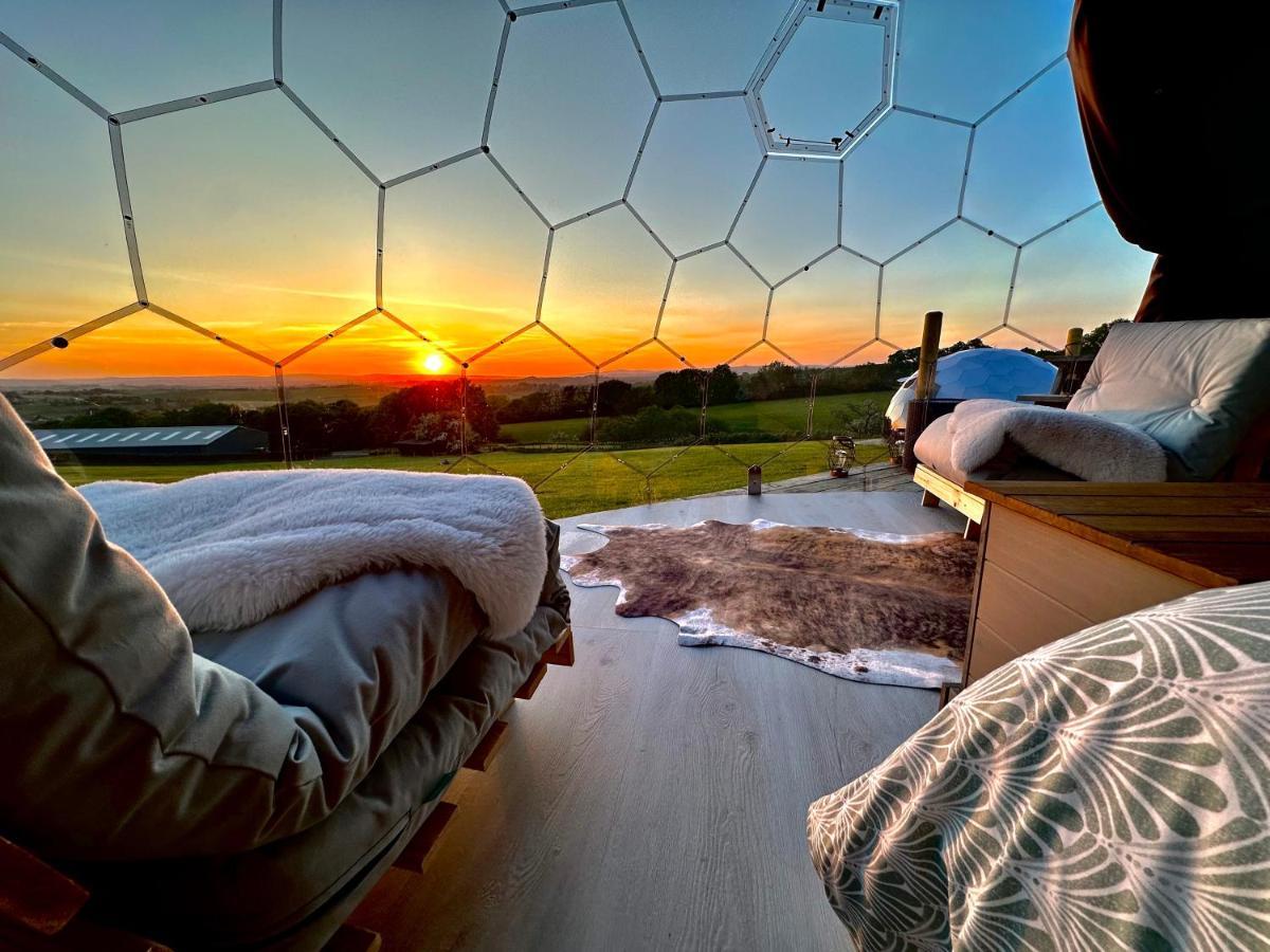 Deerstone Glamping-Pinhaw Beacon Dome Hot Tub Ξενοδοχείο Earby Εξωτερικό φωτογραφία